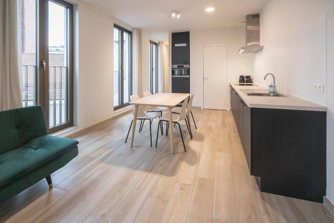 Opera Apartments In The Heart Of アントウェルペン エクステリア 写真