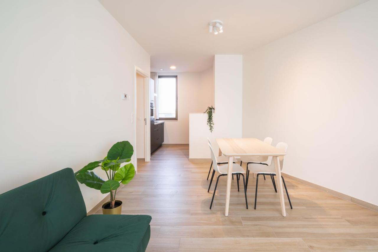 Opera Apartments In The Heart Of アントウェルペン エクステリア 写真