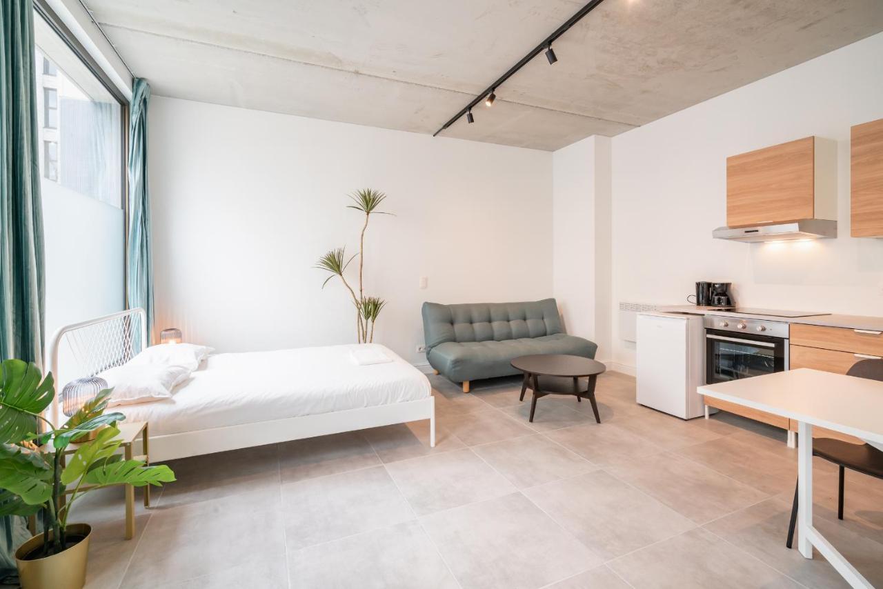 Opera Apartments In The Heart Of アントウェルペン エクステリア 写真